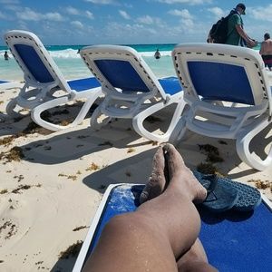 Meet your Posher, Kim